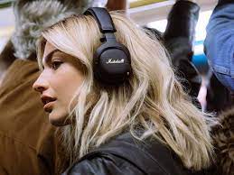 How to Wear Headphones with Long Hair (13 Ways)